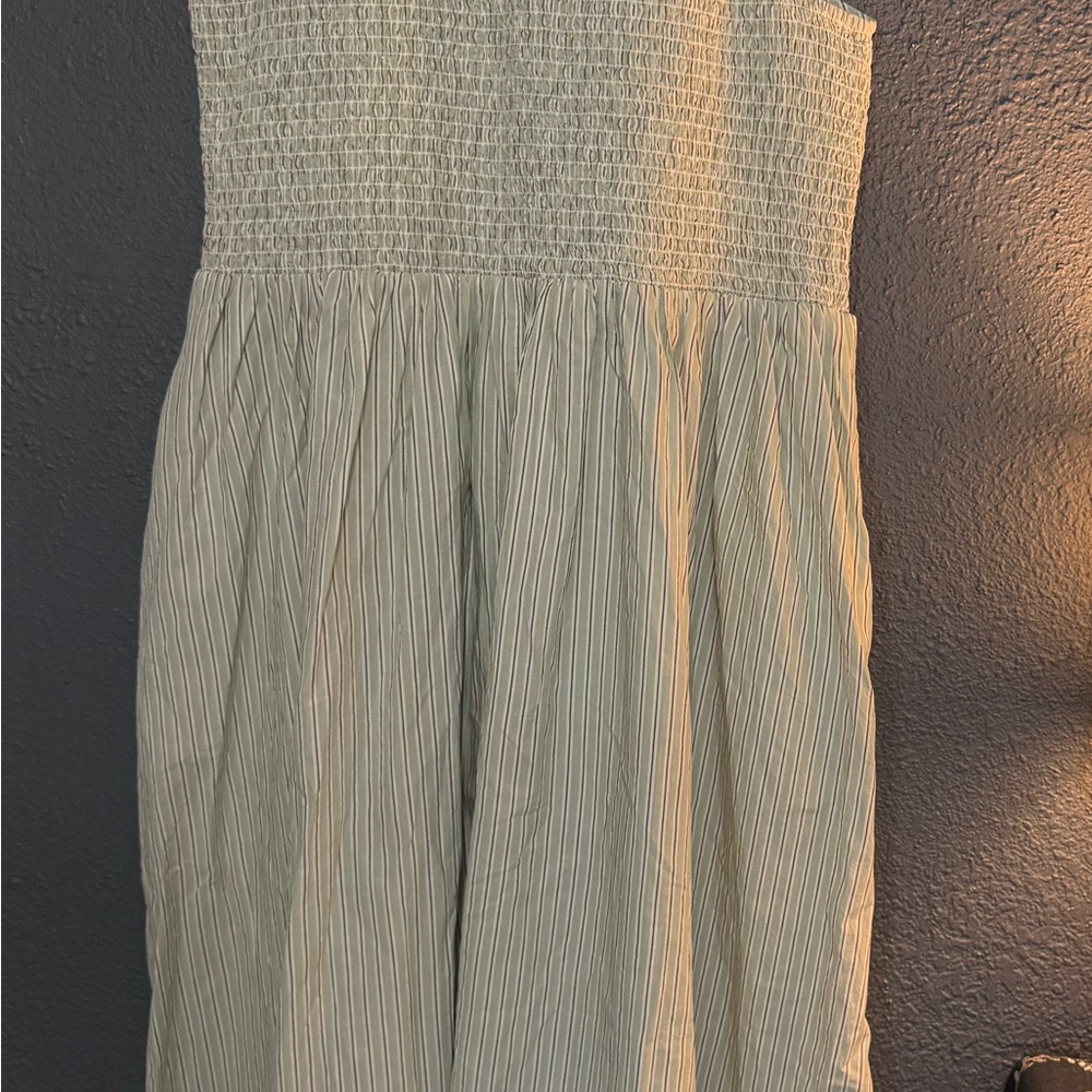 Madewell Strapless Smocked Bodice Midi Dress in Pale Green - Picture 4 of 8